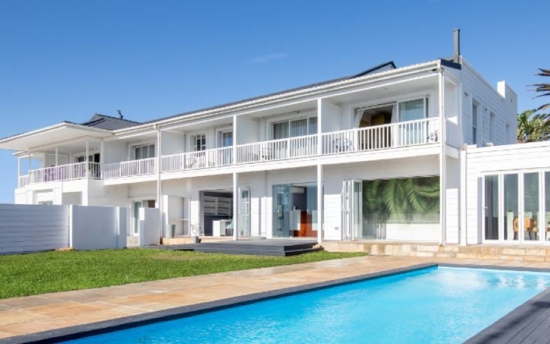 Dolphin Bay Boutique Hotel